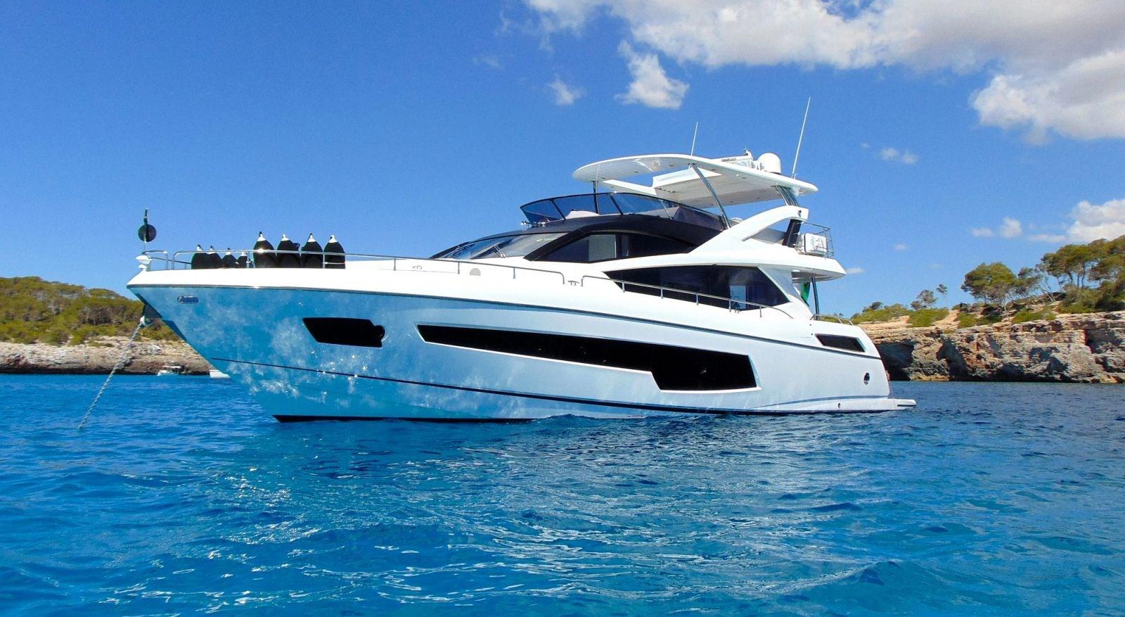 2014 Sunseeker 75 Yacht