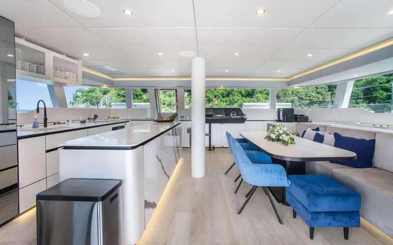 Valentine Yacht Photos Pics 