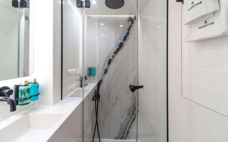 Valentine Yacht Photos Pics 