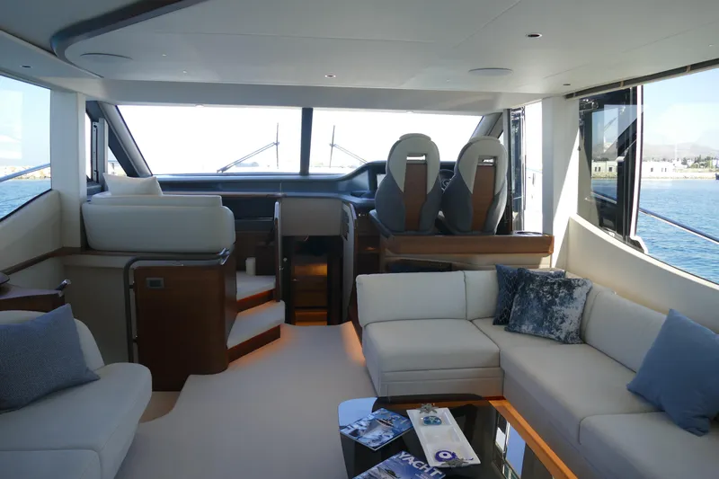  Yacht Photos Pics Luxurious interior of Princess Y72 yacht, 2022 model.