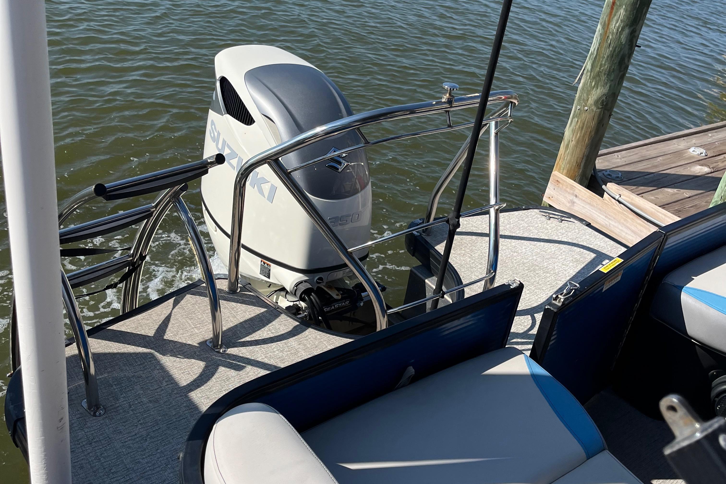 2019 Godfrey Aqua Patio Pontoon for sale YachtWorld
