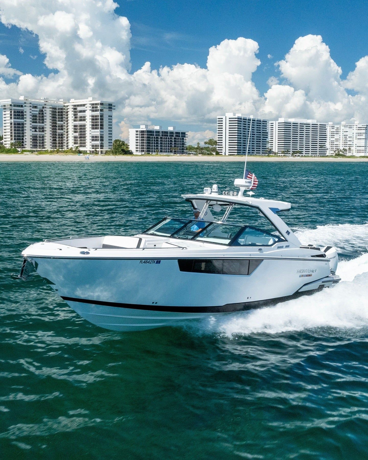 Monterey 385SS Super Sport