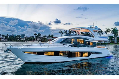 Galeon 680 Fly