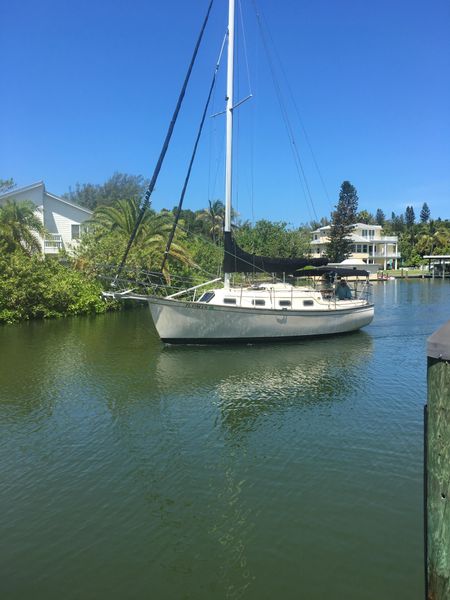 1988 Island Packet 27