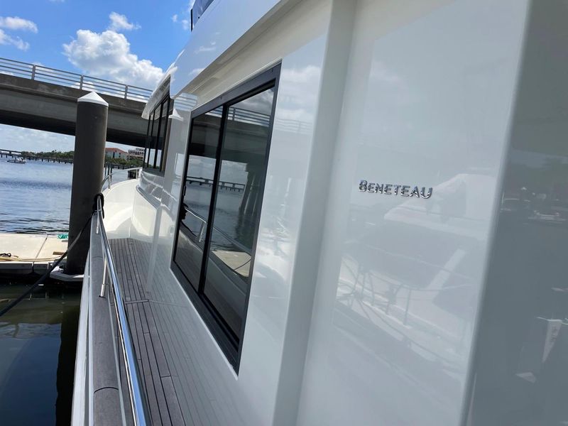 2019 Beneteau Swift Trawler 50