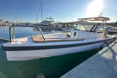2016 Axopar 28 T-Top