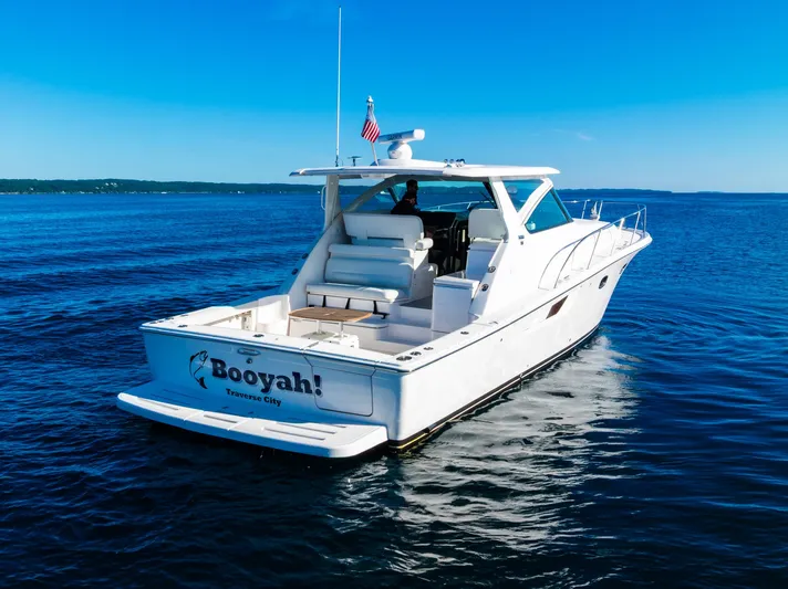 Booyah Yacht Photos Pics 