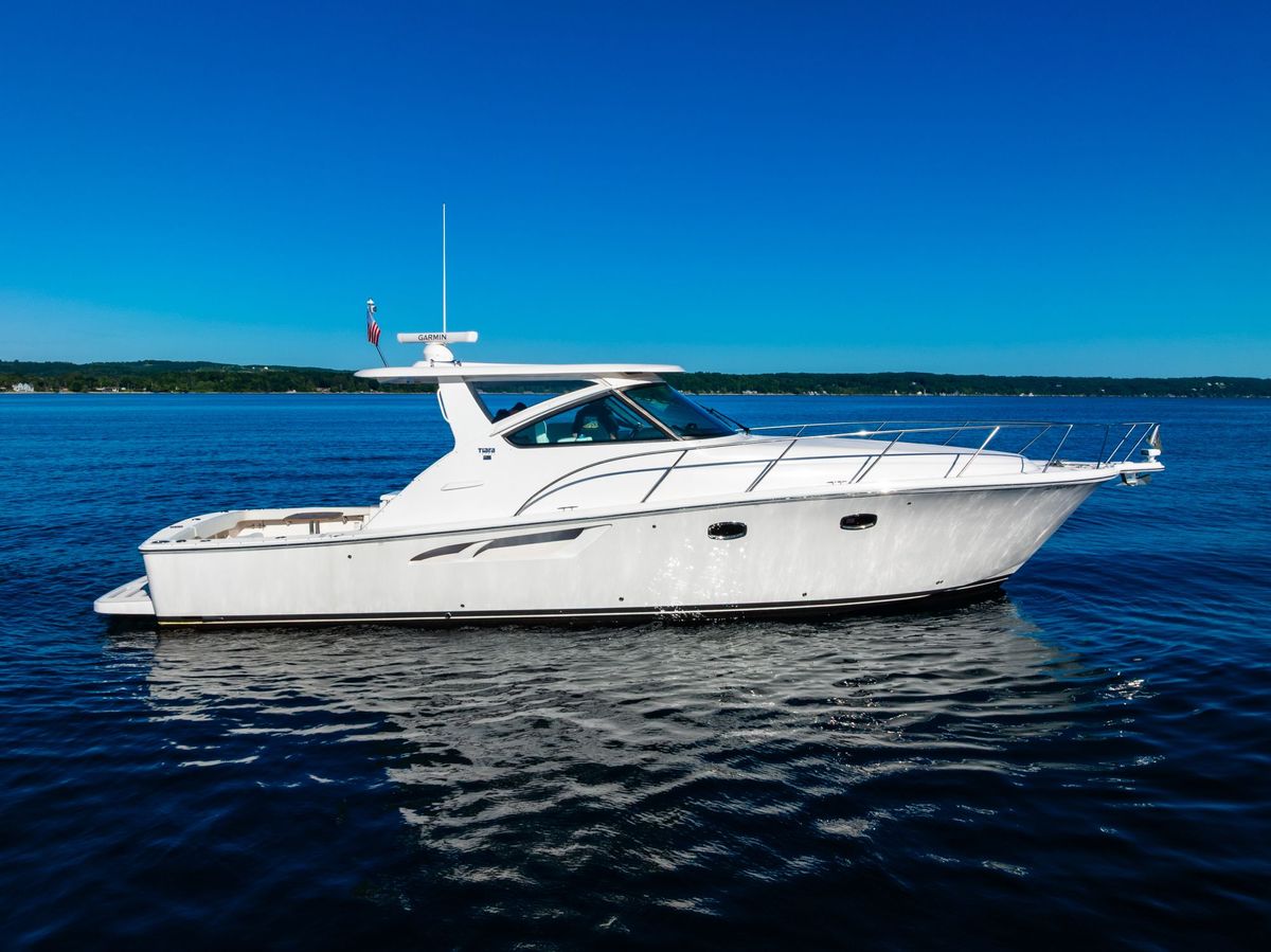 2020 Tiara Yachts 43 