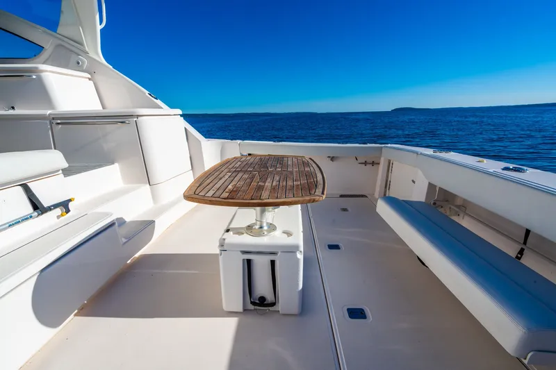 Booyah Yacht Photos Pics 