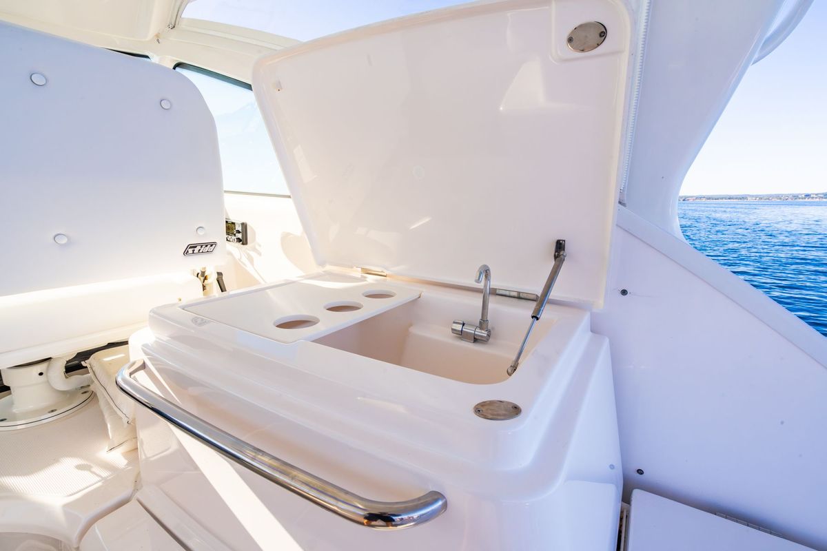 2020 Tiara Yachts 43 