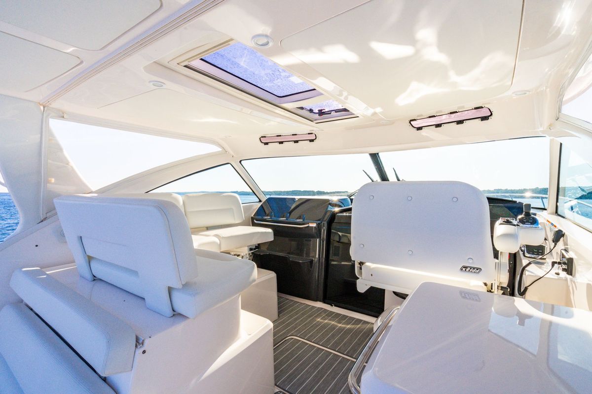 2020 Tiara Yachts 43 