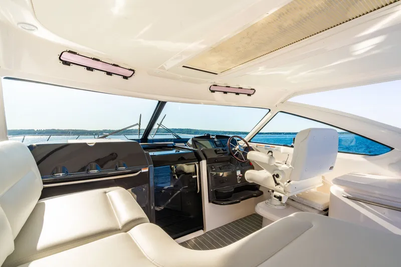 Booyah Yacht Photos Pics 