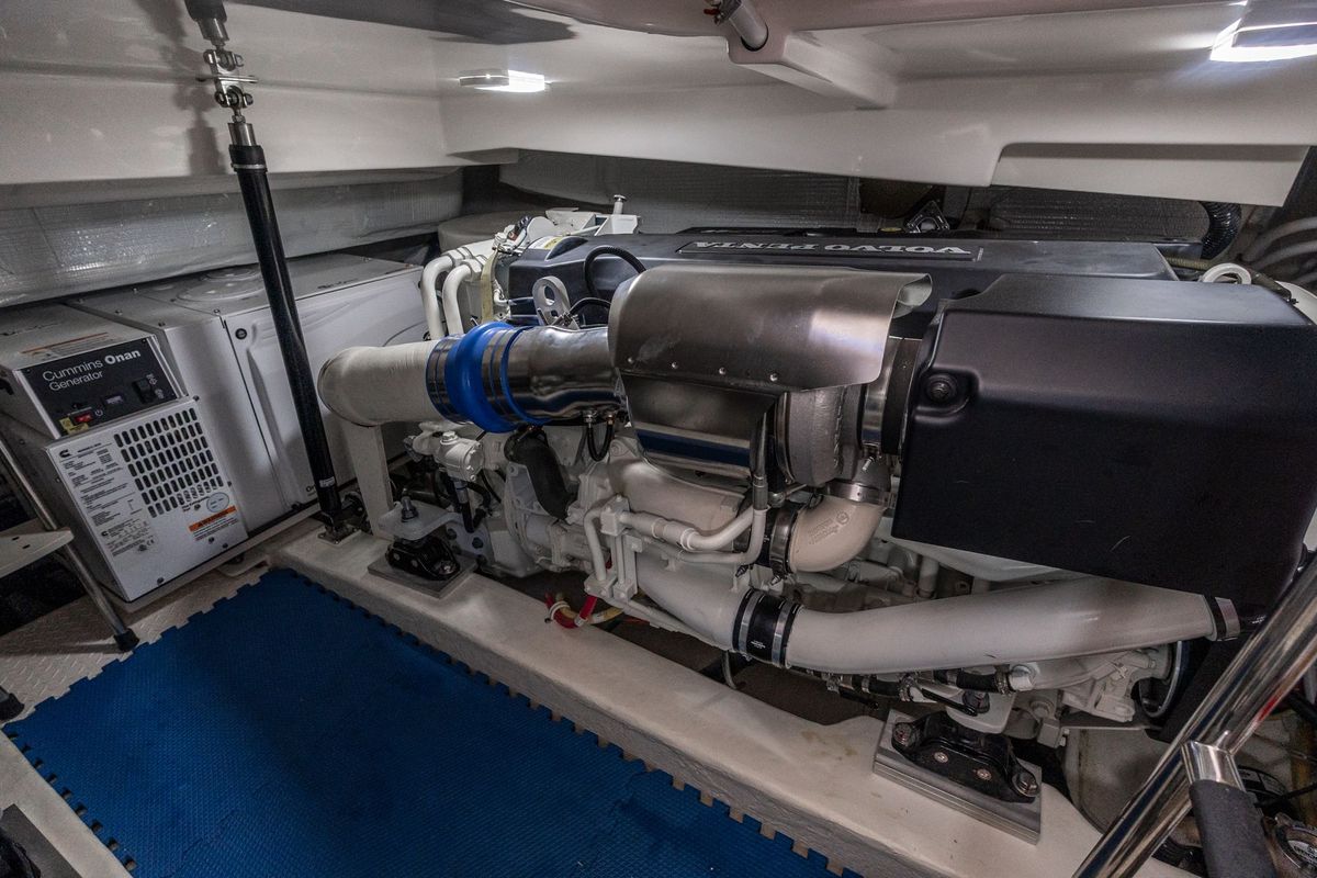 2020 Tiara Yachts 43 