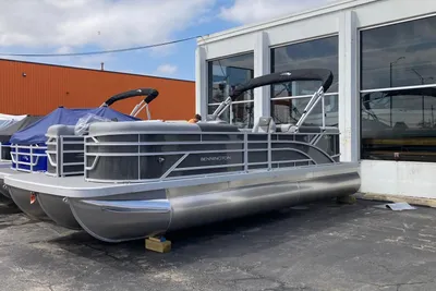Bennington 22 SVSR