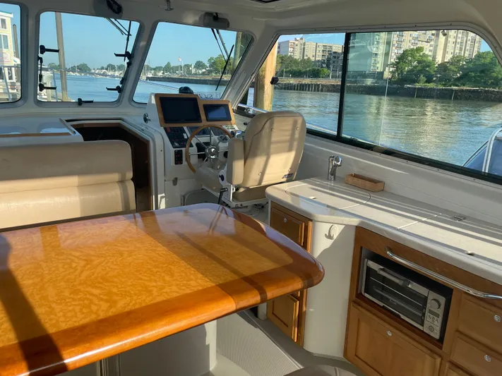 Allure Yacht Photos Pics Helm Deck