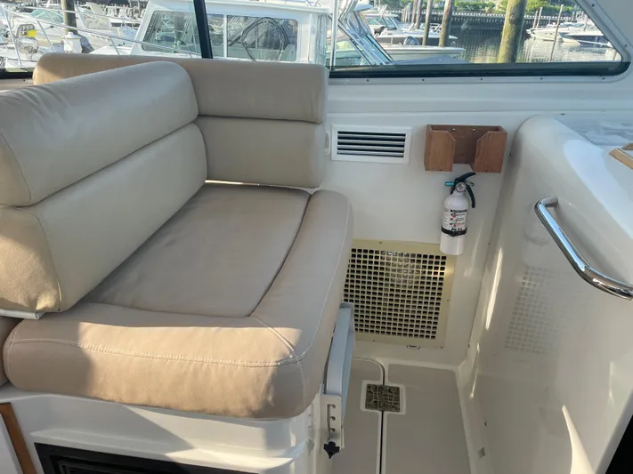 Allure Yacht Photos Pics Double companion seat