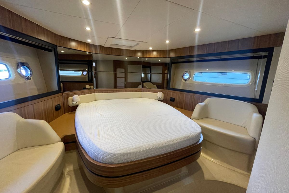 2017 Azimut 55 