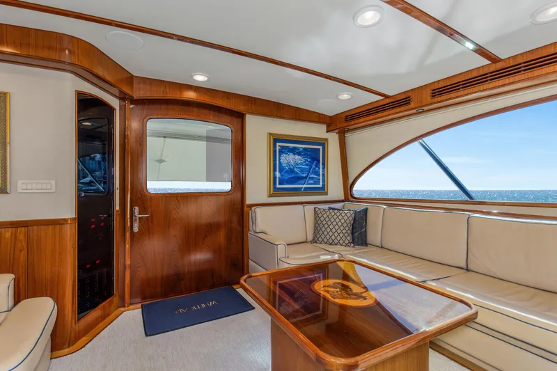 Badonkadonk Yacht Photos Pics 2005 76 Whiticar Enclosed Bridge Badonkadonk Salon