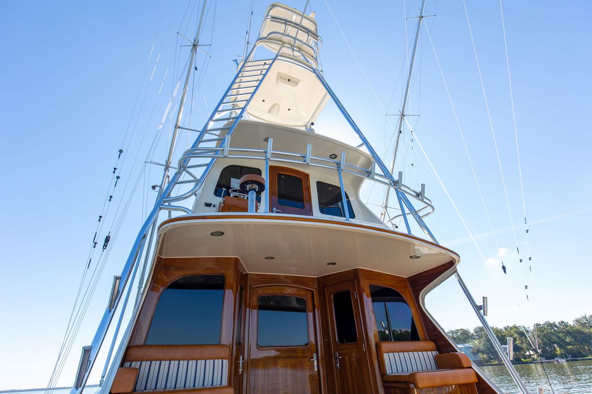 2005 Whiticar 76 