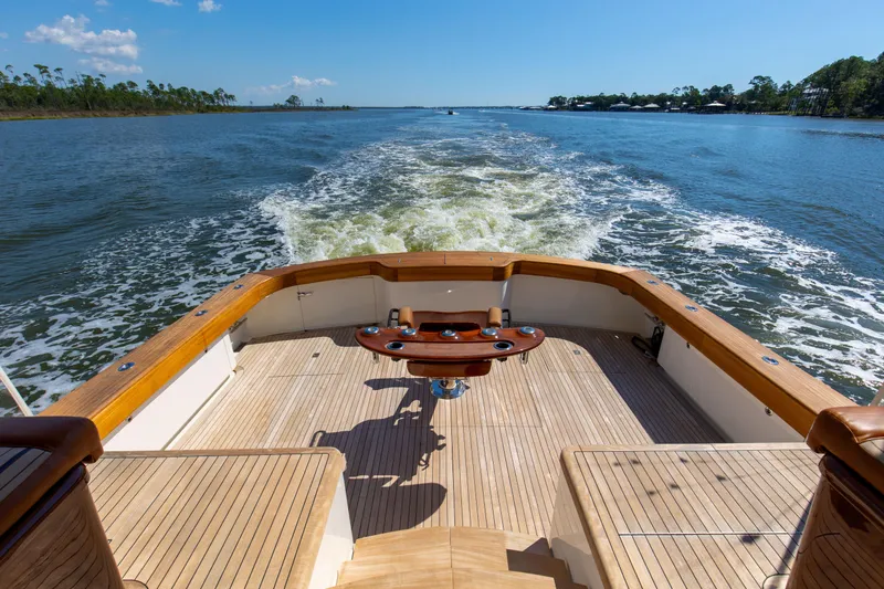 Badonkadonk Yacht Photos Pics 2005 76 Whiticar Enclosed Bridge Badonkadonk Deck