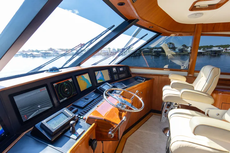 Badonkadonk Yacht Photos Pics 2005 76 Whiticar Enclosed Bridge Badonkadonk Bridge