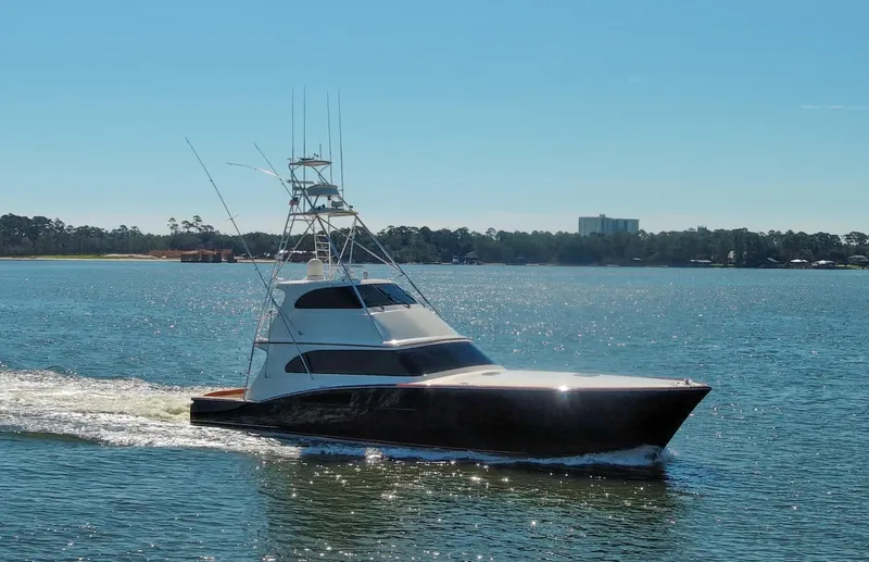 Badonkadonk Yacht Photos Pics 2005 76 Whiticar Enclosed Bridge Badonkadonk Exterior Profile