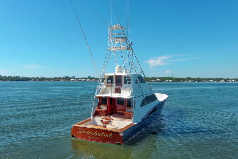Badonkadonk Yacht Photos Pics 2005 76 Whiticar Enclosed Bridge Badonkadonk Exterior Profile