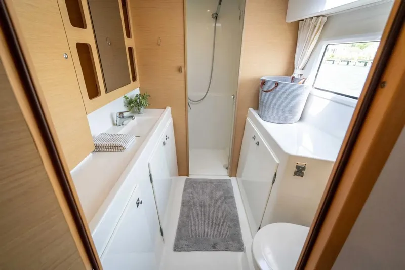 Reunited Yacht Photos Pics 