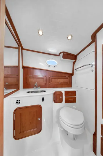 Seaduction Yacht Photos Pics 