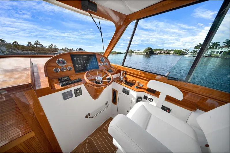 Seaduction Yacht Photos Pics 