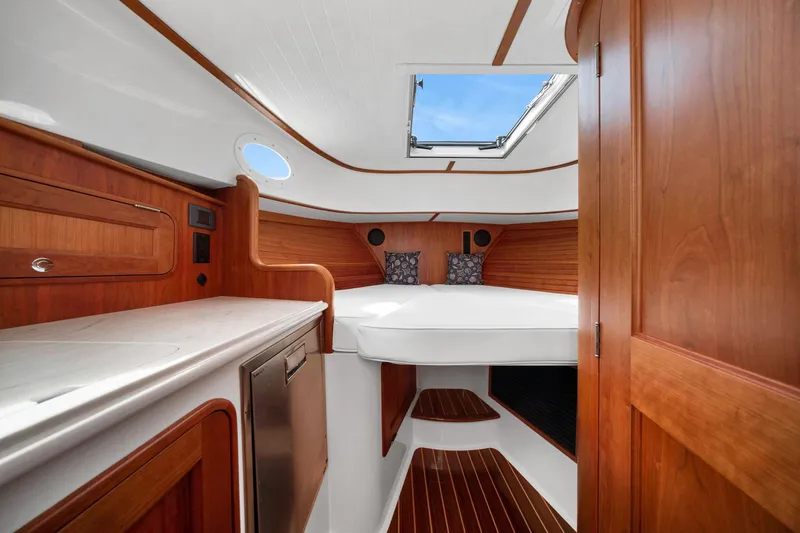 Seaduction Yacht Photos Pics 