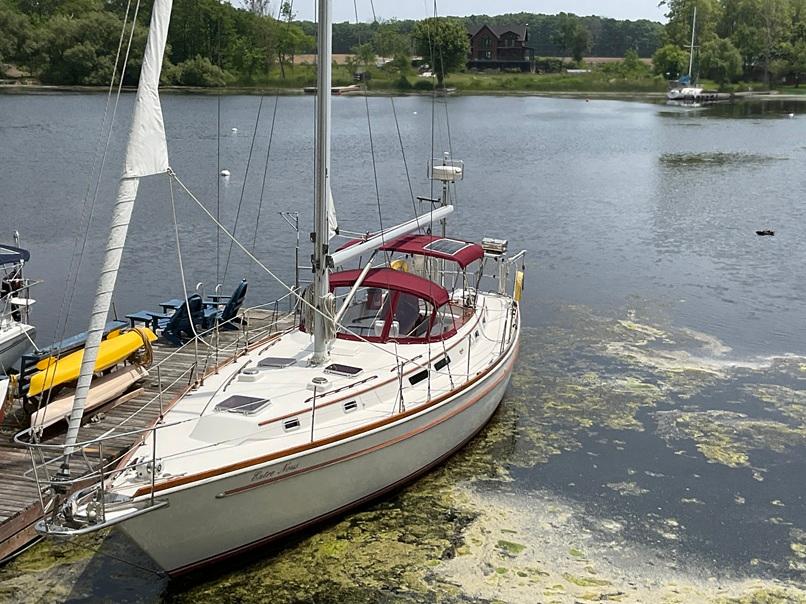 Gulfstar 44 Center Cockpit