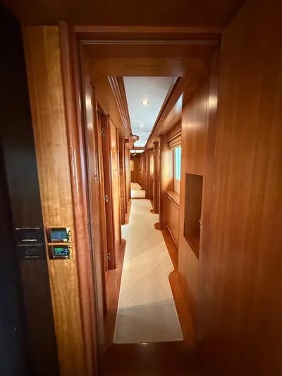 Sunrise Yacht Photos Pics Luxurious wooden hallway interior of 2007 Ses Yachts SES 34.