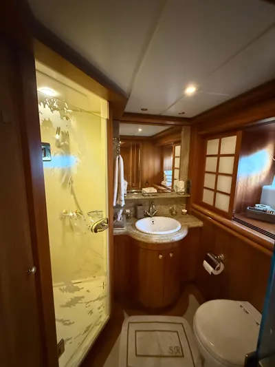 Sunrise Yacht Photos Pics 