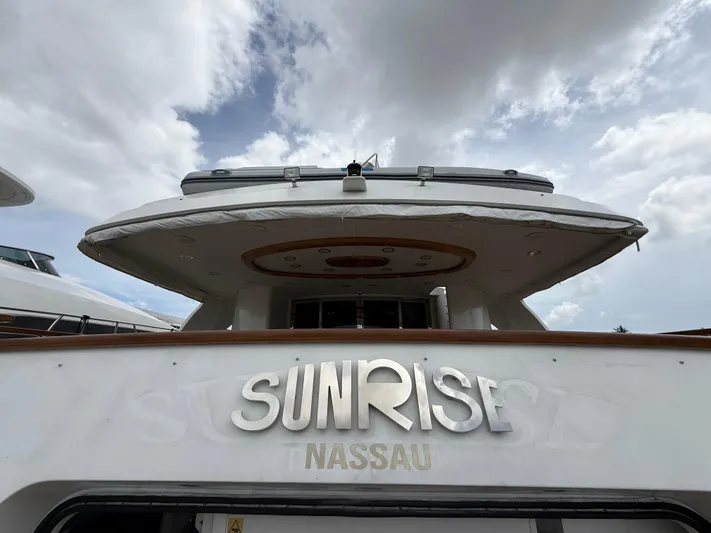 Sunrise Yacht Photos Pics 