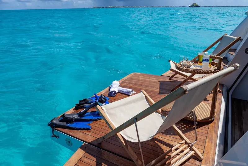 Sunrise Yacht Photos Pics 