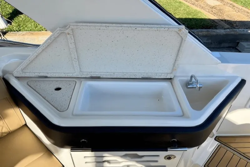 Bobber Ann Yacht Photos Pics 