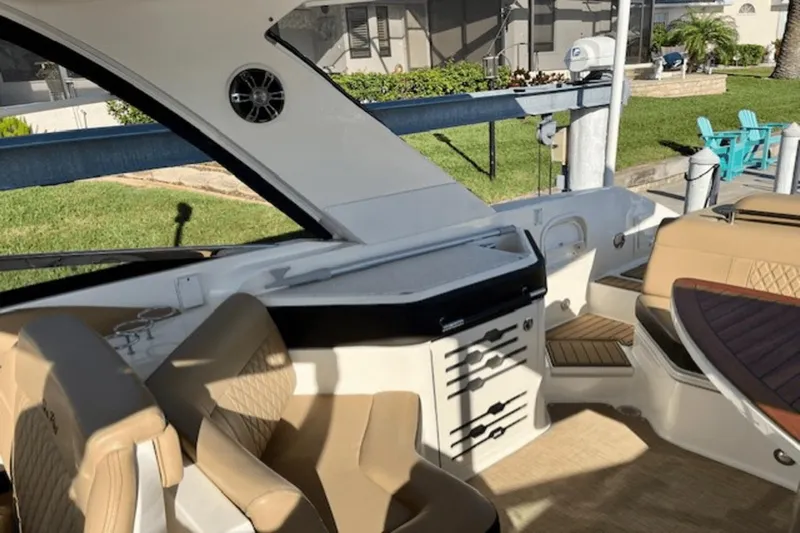 Bobber Ann Yacht Photos Pics 