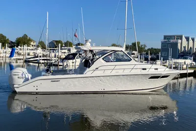 Pursuit OS 355 Offshore