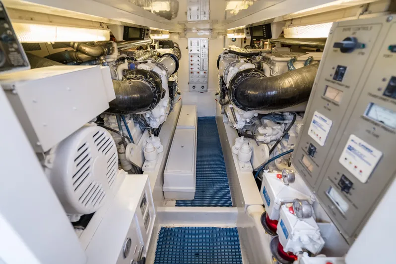 Reel Tycoon Yacht Photos Pics 