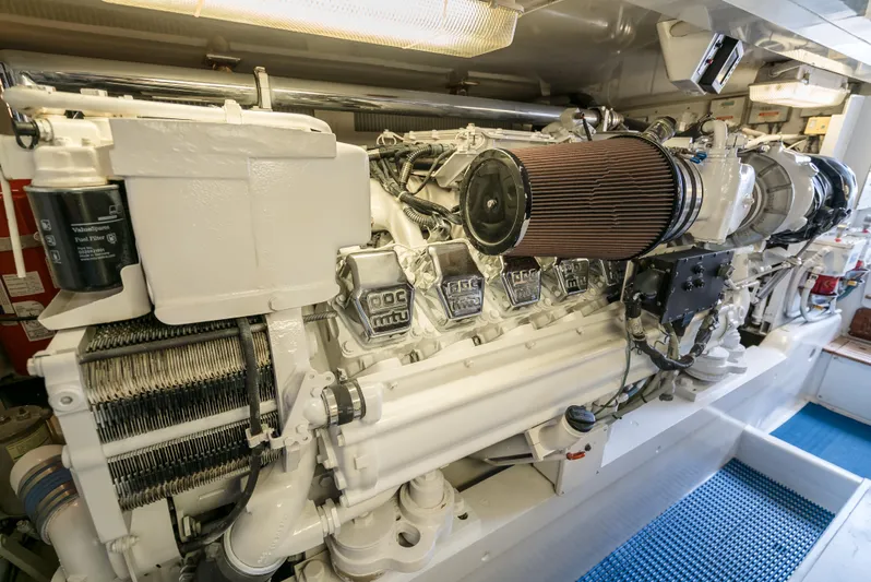 Reel Tycoon Yacht Photos Pics 