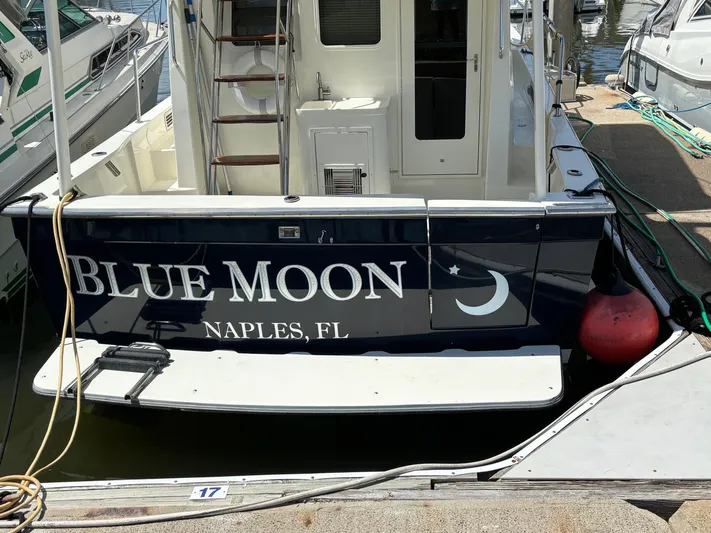 Blue Moon Yacht Photos Pics 