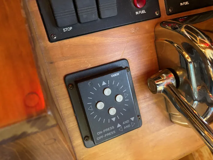 Blue Moon Yacht Photos Pics 