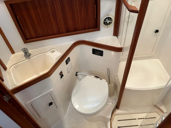 Blue Moon Yacht Photos Pics 