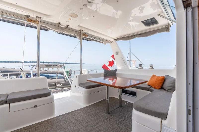 Atlas Yacht Photos Pics Cockpit