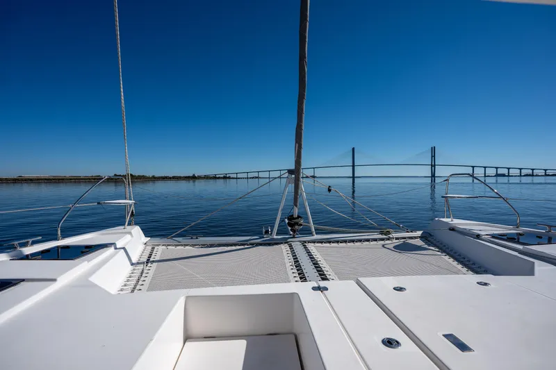 Grey Ghost Yacht Photos Pics Leopard 42 Foredeck