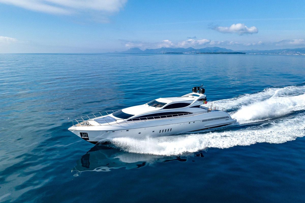 2005 Mangusta 103 