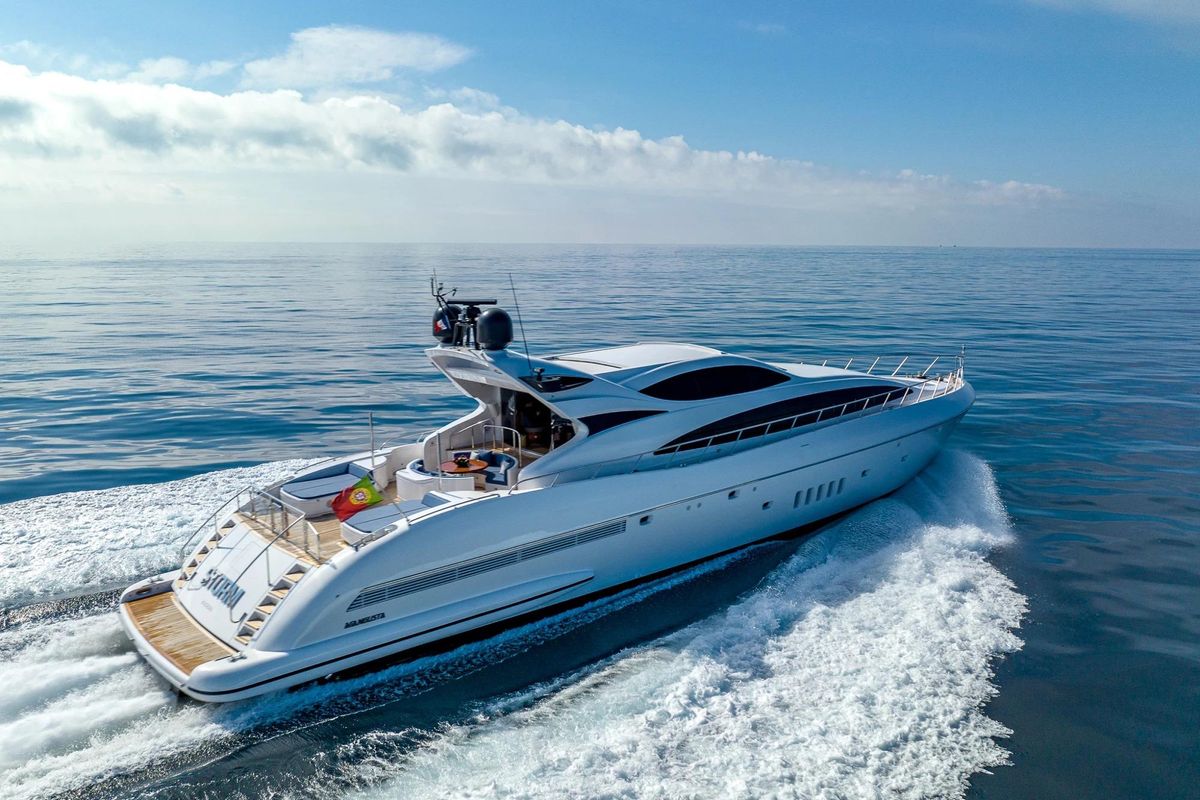 2005 Mangusta 103 