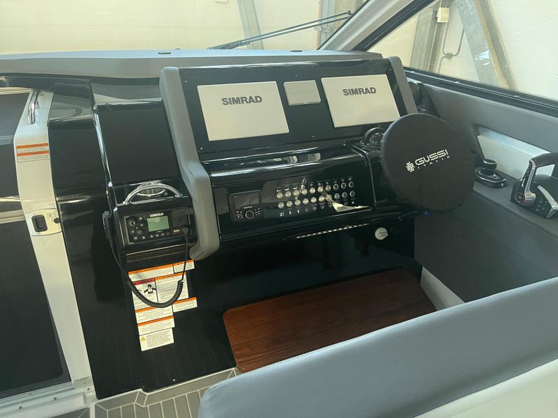 2022 Cruisers Yachts 42 GLS OB