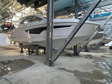 2022 42' Cruisers Yachts-42 GLS OB Pompano Beach, FL, US